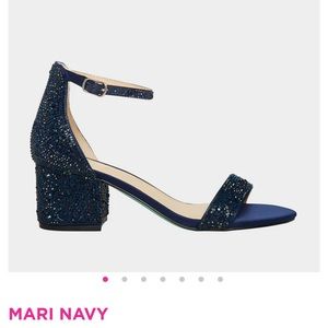Size 7 Betsey Johnson Navy heel shoes